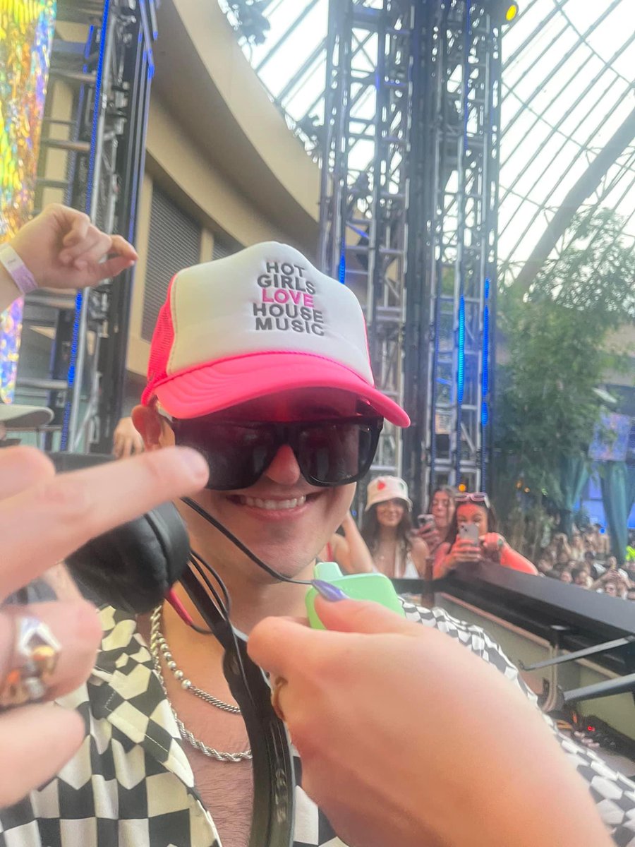 John Summit tweet media