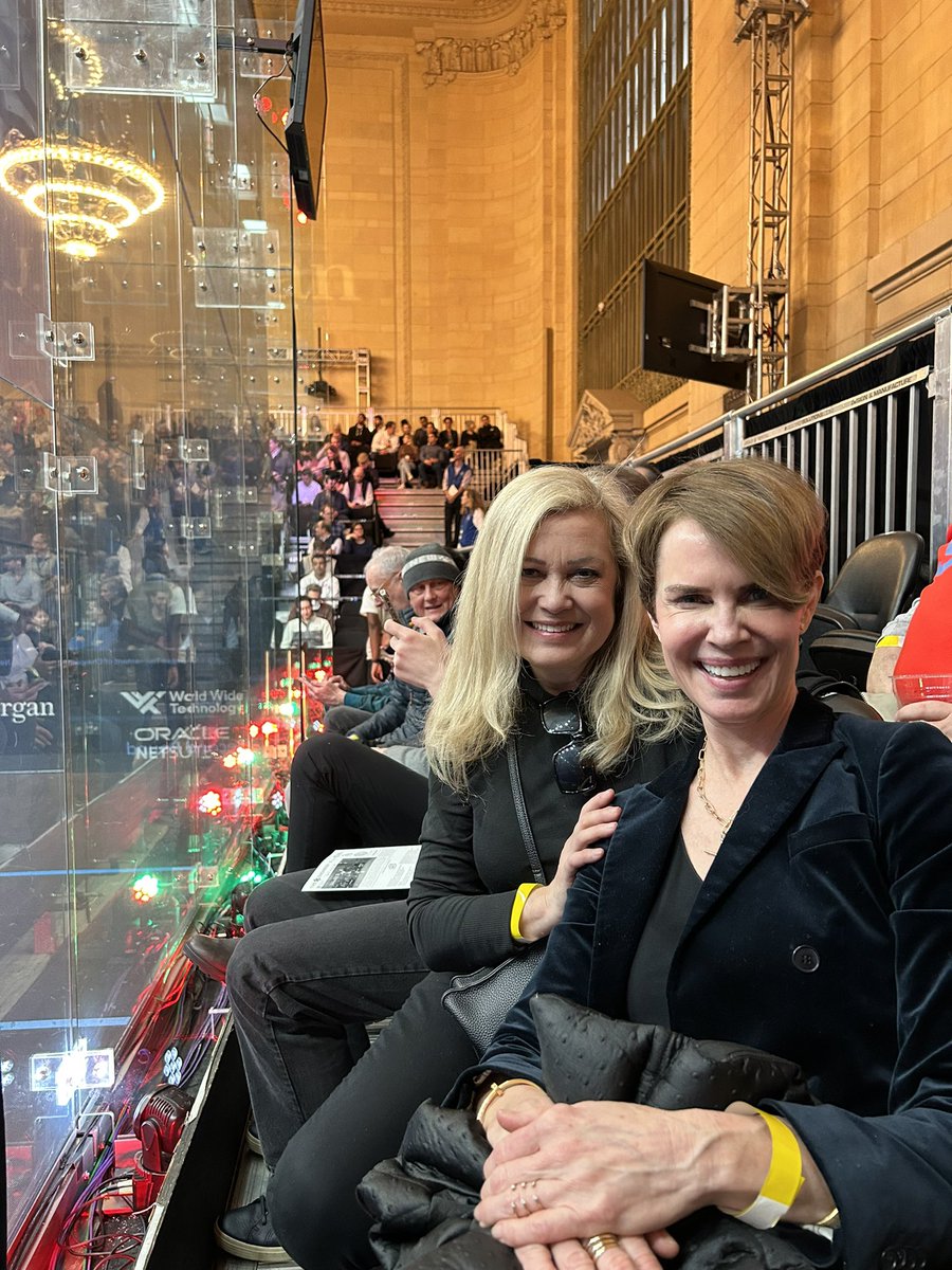 MonicaMalpass's tweet photo. I’m enjoying the International Squash Showdown right now at Grand Central Terminal. The J.P.Morgan Tournament of Champions features a specially constructed 4-walled glass court with 450 seats in the iconic Vanderbilt Hall. I’m watching w/my friend Jane. Fun!! #squash #sports #nyc https://t.co/Ycc9e2xqWQ