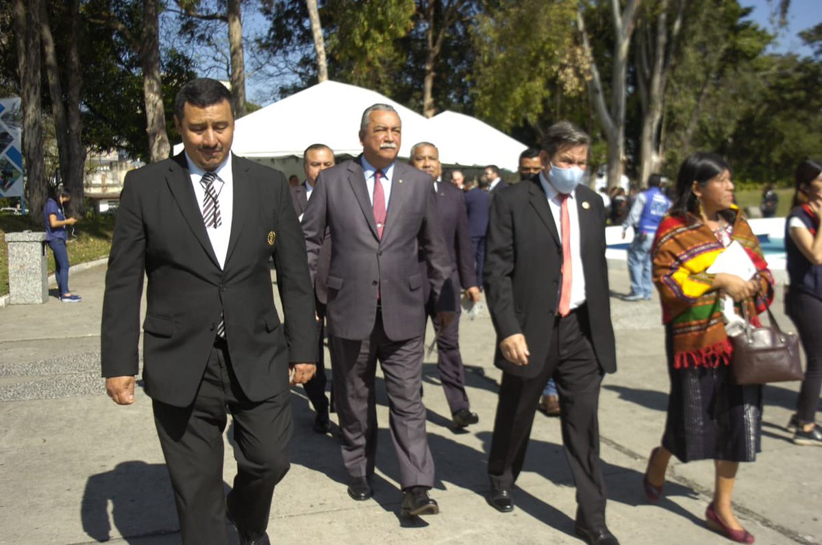 Políticos Miguel Martínez, Zury Rios, Sandra torres y varios diputados participan en la convocatoria a Elecciones Generales por el Tribunal Supremo Electoral, en el teatro Nacional
