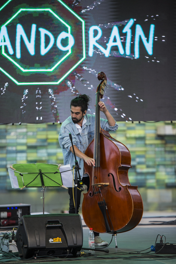 FilBiobio1's tweet photo. 🧵(8/8) - Jueves 19 | #FILB2023 📚Fabuloso concierto de Fernando Raín y la Banda "Música Contemporánea Ayekafe”. Financia: @gorebiobio. https://t.co/j5Abme73KK