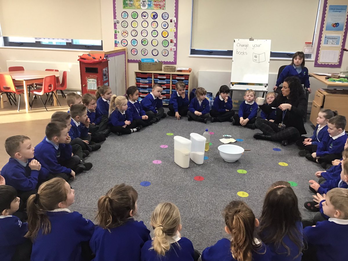 wla_reception's tweet photo. Finishing our measuring lessons by using the skills we have learnt to make playdough https://t.co/oq0okLLZuP
