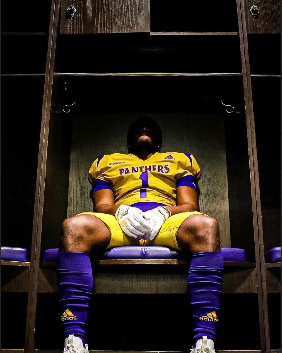 NigelDionHill's tweet photo. Committed!!🟡🟣 🐾@PVAMU @AlvinFosselman @DobieHS @DonnieBaggs_  #HCville https://t.co/dTijf6n8OD