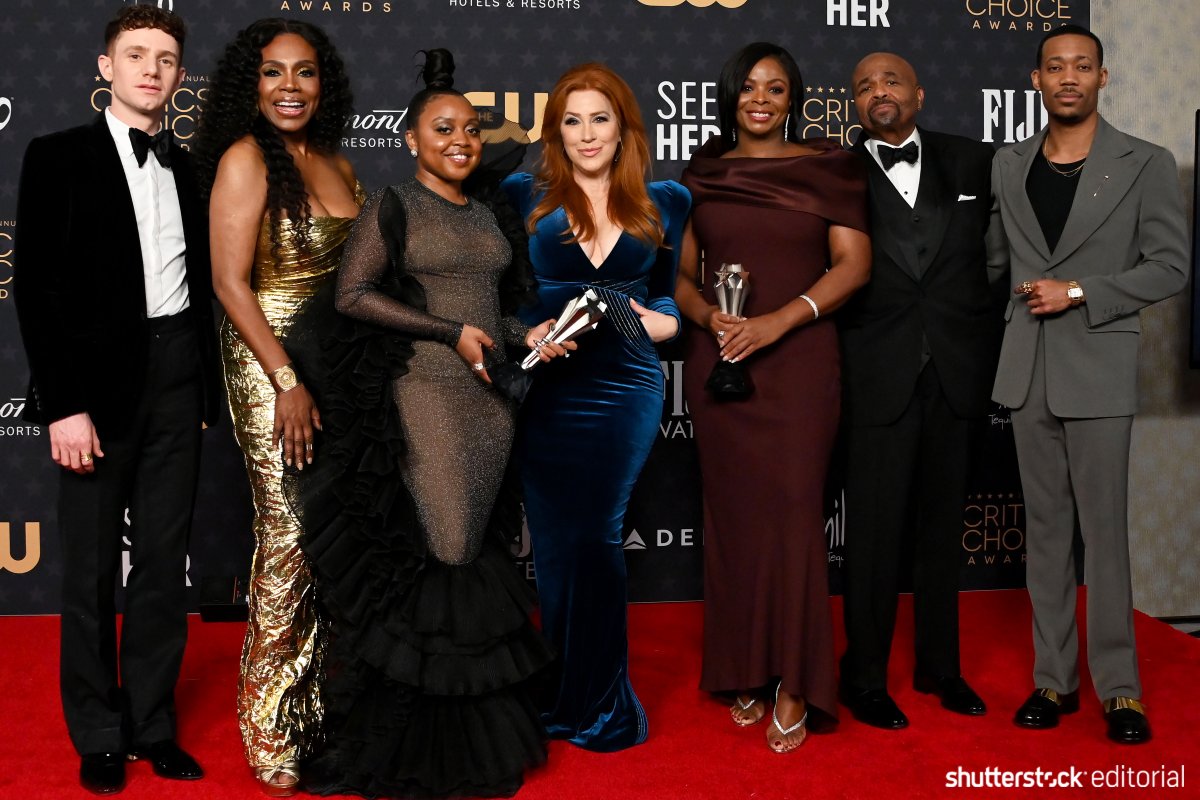 Another week, another roundup of our Pop Culture Favorites of the Week! @kerrywashington <a href="/JLo/">jlo</a> @quintabrunson shutr.bz/3gWwqwr

📸 <a href="/Shutterstock/">Shutterstock</a> 
- Stewart Cook
- Clemens Bilan/@EPA_images 
- Rob Latour
- AFF-USA