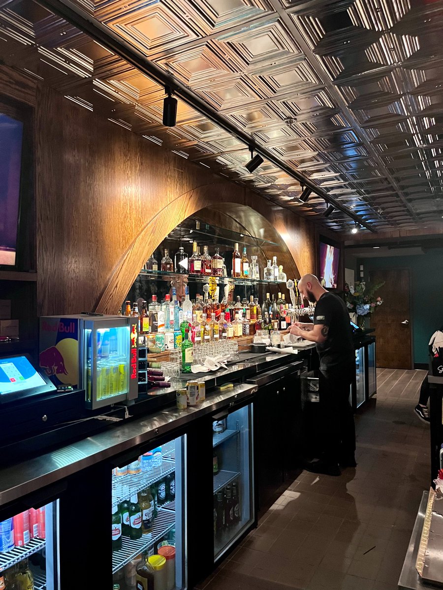 ICYMI: Our brand-new venue is open &amp; she's quite the looker! 

We're stoked for our weekend with <a href="/anthonyjeselnik/">Anthony Jeselnik</a> in the main showroom, <a href="/KelseyCook/">Kelsey Cook</a> in Room 861, &amp; Sunday with <a href="/RyanBrowns/">Ryan Brown</a> (+ get an exclusive Goodnights tshirt)

Join us for a show: bit.ly/2N7PhlY