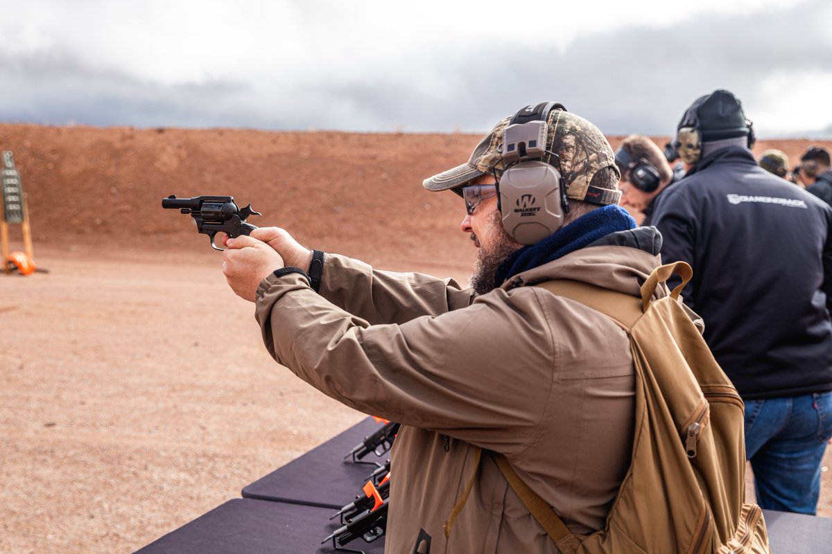 DBFirearms's tweet photo. The Birdshead Sidekick features a 3" barrel with an overall length of 7.83". #DiamondbackFirearms #DiamondbackSidekick #BirdsheadSidekick #22LR #22Mag https://t.co/WOMMxVe17M