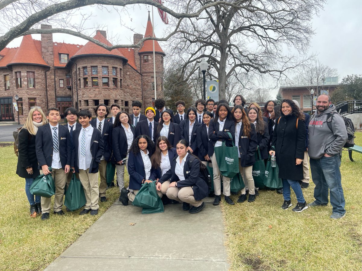 Today, we were able to show the 9th-grade Academy Annex students from Alexander Hamilton Prep around our campus! 🦅 

We hope you enjoyed exploring our campus just as much as we enjoyed showing you. 🙌
