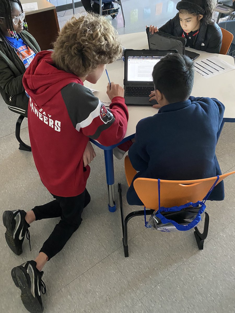 Thank you to everyone that helped with live scoring on demands today! It was awesome to see our 8th grade students provide support and keep our 7th graders motivated to finish strong! 💙 <a href="/RamseyMS_JCPS/">Ramsey Middle School</a> <a href="/ahowlett09/">Ashley Howlett</a>