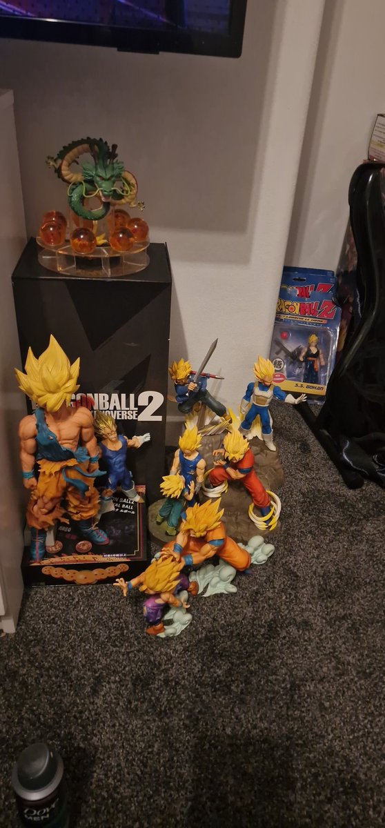 DDoh87's tweet photo. I need a display unit 
#dragonball #funkoPOP https://t.co/BE9zE9pxvS