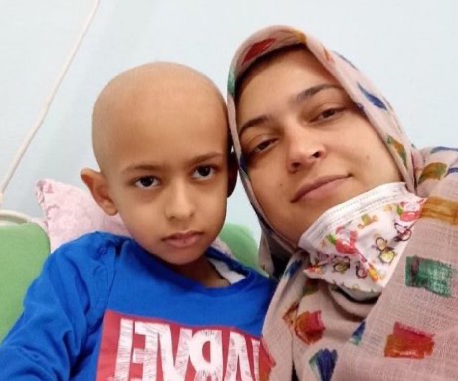 Dear @HiHFW
Yusuf couldn't sleep last night thinking about his mom
It’s torture for a 6-y-o boy who’s on the verge of death

Declare mom a terrorist evidenceless, separate her from her kid, then say I am human

Are you going to send the mom to the funeral?

AYMYusufa AnnesiniVer