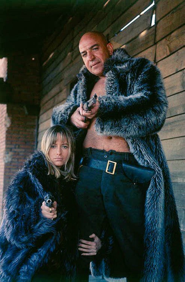 Telly Savalas #BOTD (1922-1994) with Susan George in "Sonny and Jed" 1972 #Western #Cinema #Almeria