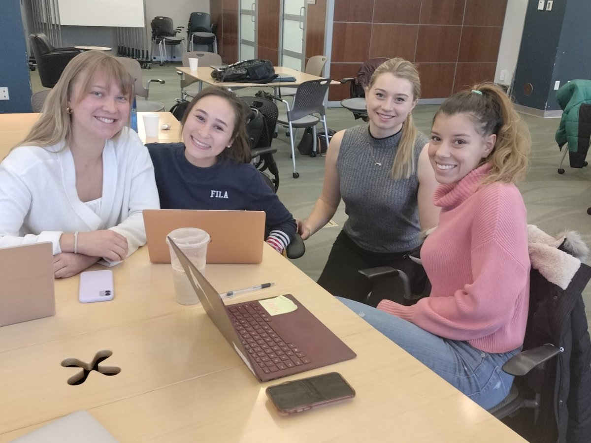 That *first week of school feeling* ☘️✨

Here's to a great semester!

#ESTEEMND #GoIrish