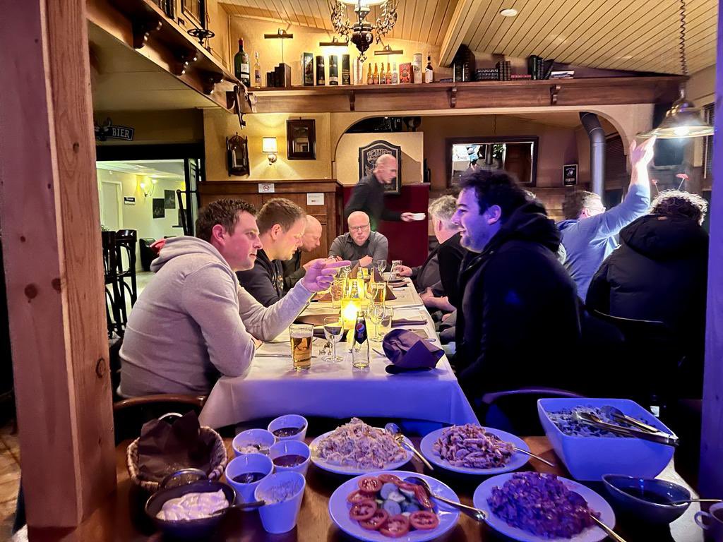 Vanavond onze traditionele jaarvergadering gehouden met gezellig hapje eten bij <a href="/Stakenberg/">Landgoed Stakenberg</a> <a href="/VNOGregio/">Veiligheidsregio Noord- en Oost-Gelderland</a> #gezelligheid