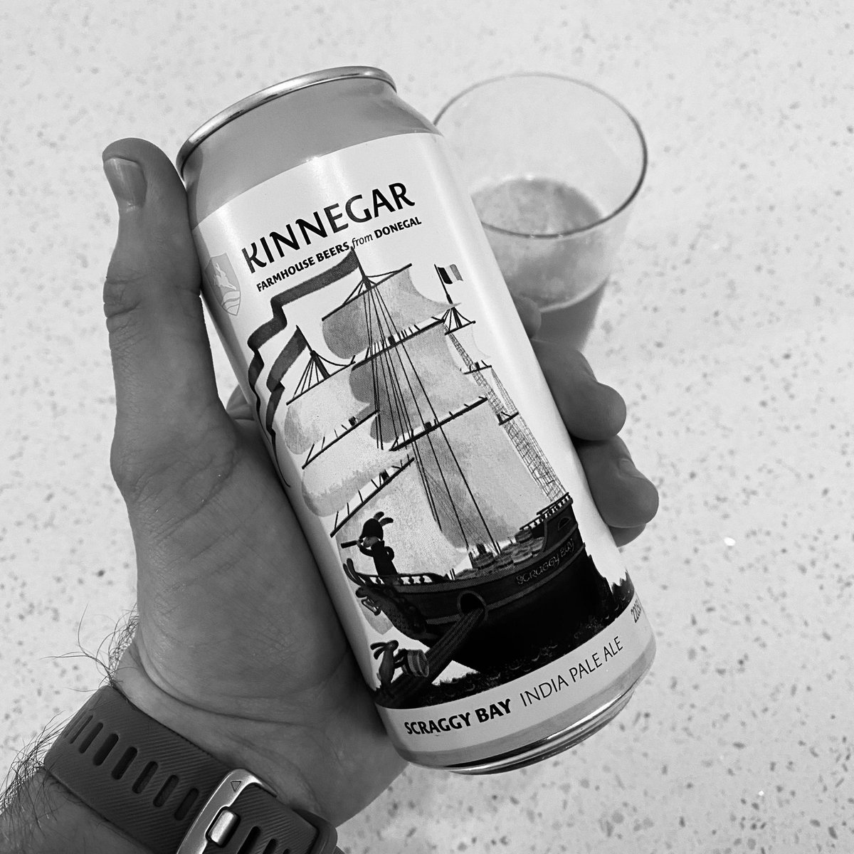 I don’t want to be so black and white, but Scraggy Bay is the perfect IPA… #JustSayin #IrishCraftBeer #HappyFriday 🍺👌🏼😎