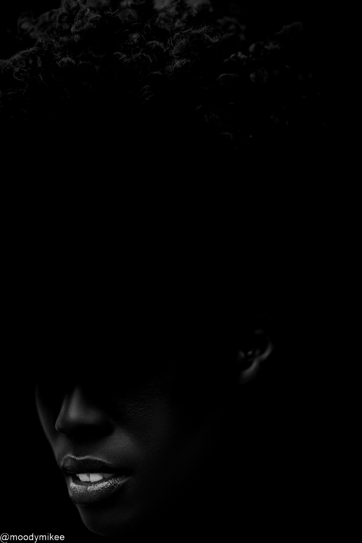 moodymikeee's tweet photo. And the Earth was in her skin, the Night in her eyes, the Sun in her smile. 1/3
#MoodyMikee #streetmeetdc #moodygrams #blackandwhitephotography #photography #blackart #blackartist #blackphotographer https://t.co/DxsHtzBrGd