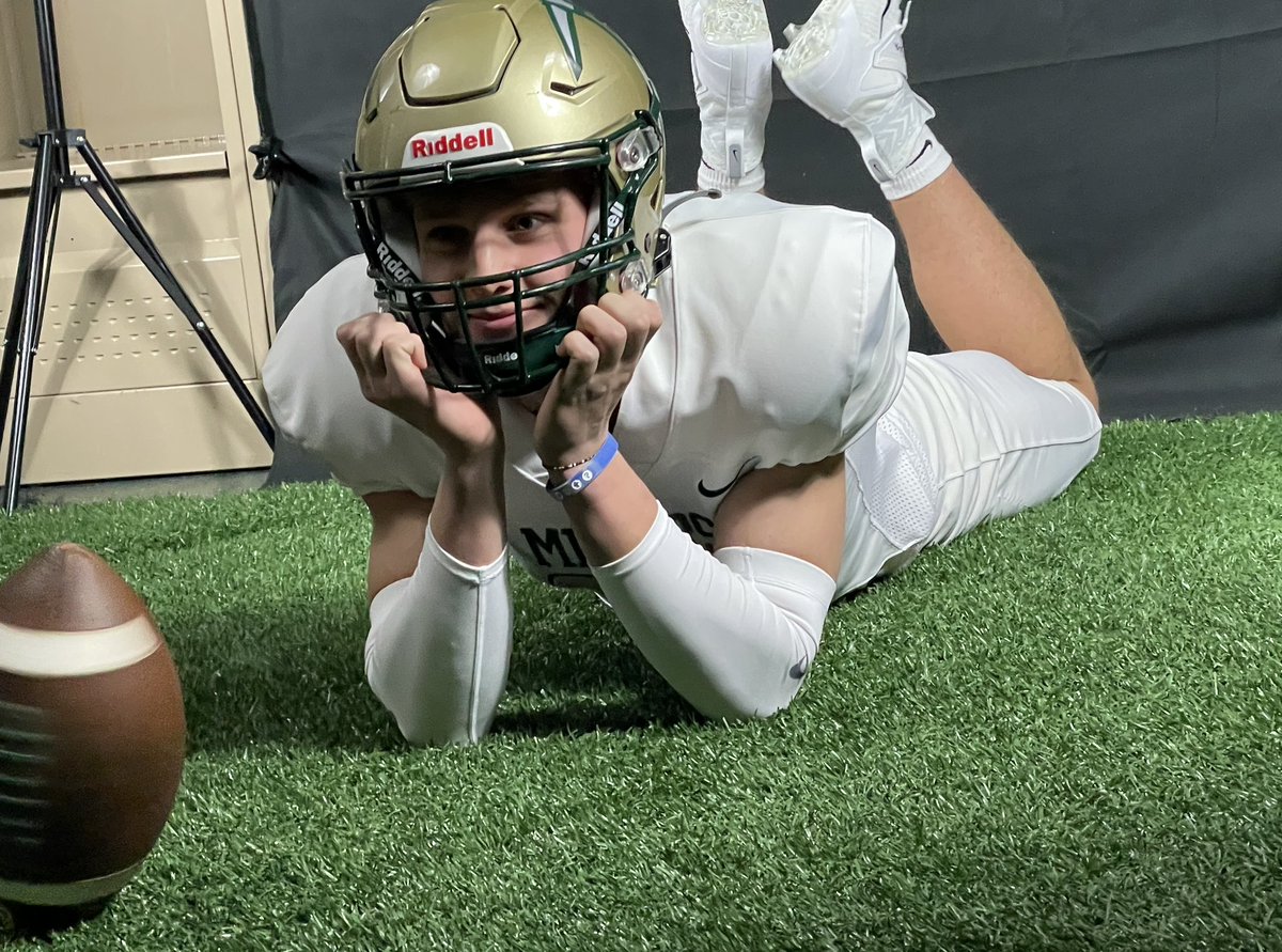 Xander_0312's tweet photo. After a great visit and conversations with @CoachSudhoffMST and coach Meinecke I have decided to further my Academic and Athletic career playing football and pole vaulting at Missouri S&amp;T #pickaxetakenames  @coachball_FB @recruitLSFB @Miners_FB @lstigerfootball https://t.co/FSrykNj9B8