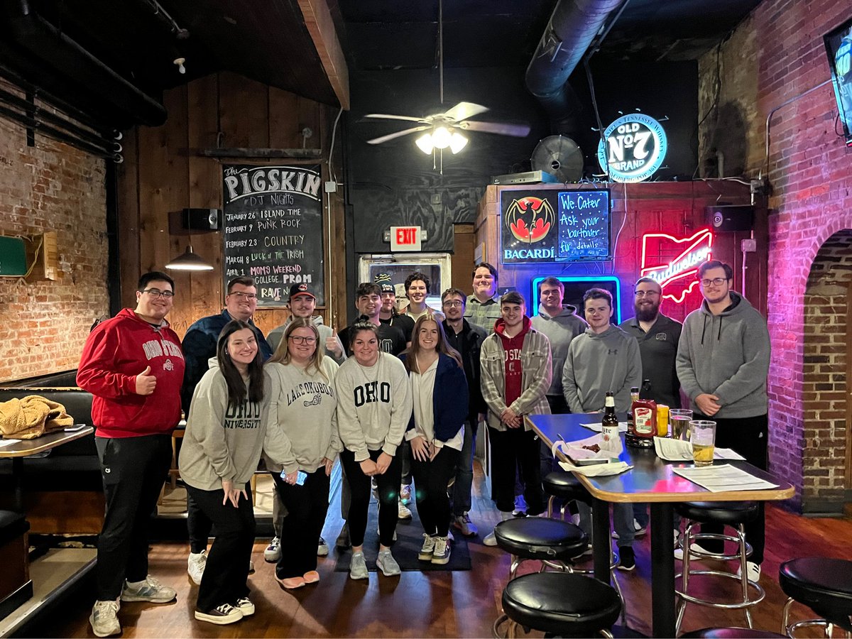 Copperheads's tweet photo. First day for the next Directors for the Cheads while getting to know some familiar faces. Here's to the next season ahead of great baseball! ⚾️
Special thanks to @the_pigskin for hosting
#StudentOwnedCommunityOperated #CheadsUp https://t.co/4sKJTW4rot