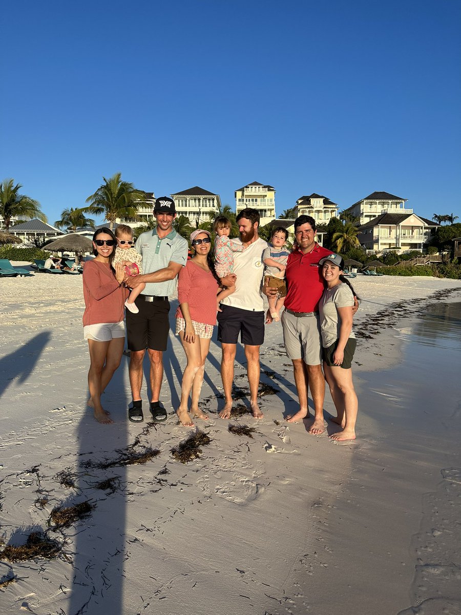 A family retreat @bahamaskftour ❤️