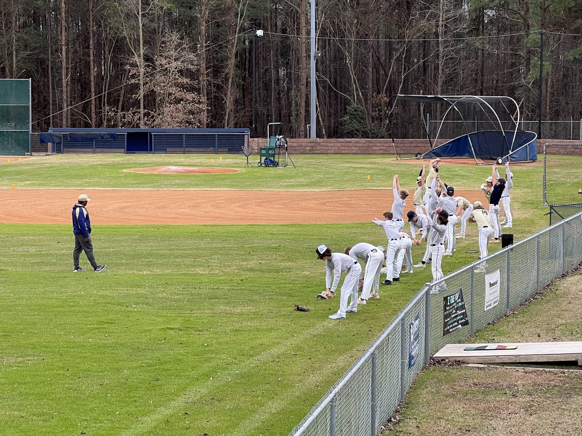 Longtime Boyd Yellowjackets HFC JG Cartwright once said, “Baseball’s in the Spraing…” Well, @EagleBmartinez, it’s “Spraing” in Texas! ND⚾️ is here!

#RiseAbove🦅
#GRIT