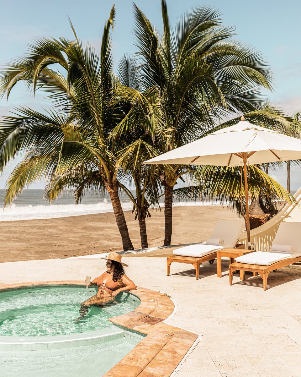 A sunbath and a cocktail in hand with the best views of the Pacific Ocean is the best way to spend the day at @taubeachclub. Shall we reserve a place under th shade of palm trees? #BeachClub #TáuBeachClub #Poolside #CasaVelas