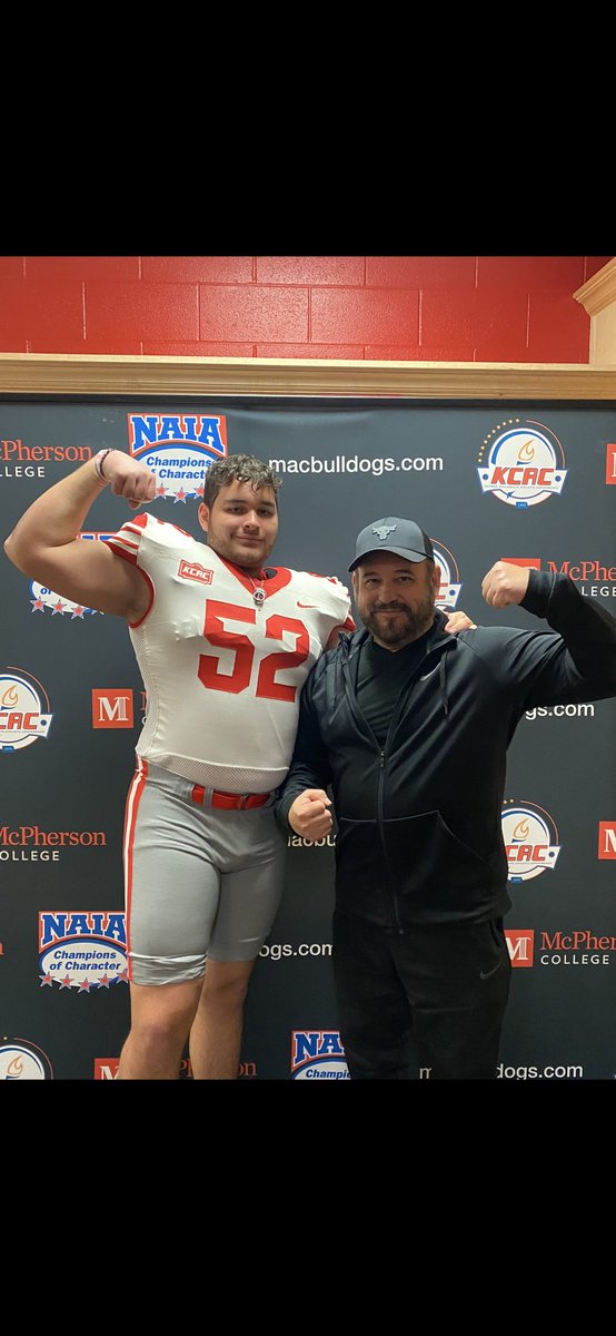 Alex_Holguin52's tweet photo. Had a great time @Mac_College!!!! Thank you @CoachJFisc for inviting me out!!!! @CoachA_GHS @Coach_JHyde @GHSMustangsFB #RiseUp23 #SkoDawgz https://t.co/E8DhrT4lCq