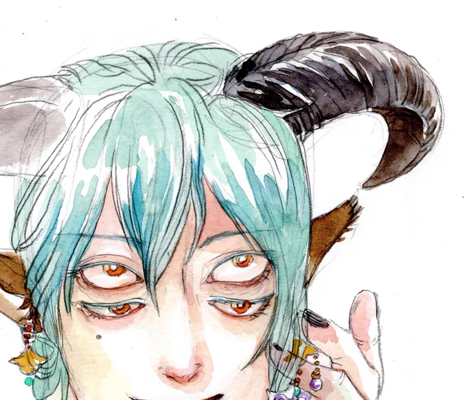 昨晩キャス配信で水彩画を描いてて思ったのは、「細かい質感の塗り」を描きこんでから「大きな影」を付けてるなって①角の表面の凹凸を塗ってから②表裏の明暗差や、角全体の立体感を出してる。これが一番速く描けるのかも 