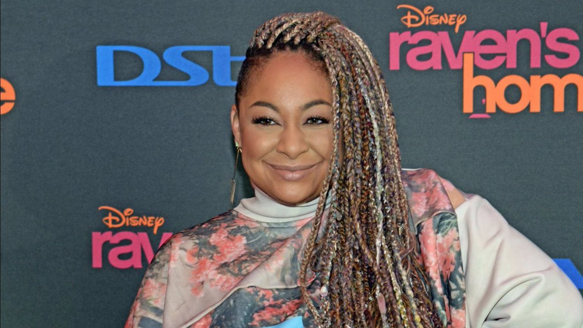 e-news-on-twitter-oh-snap-that-s-so-how-you-pronounce-raven