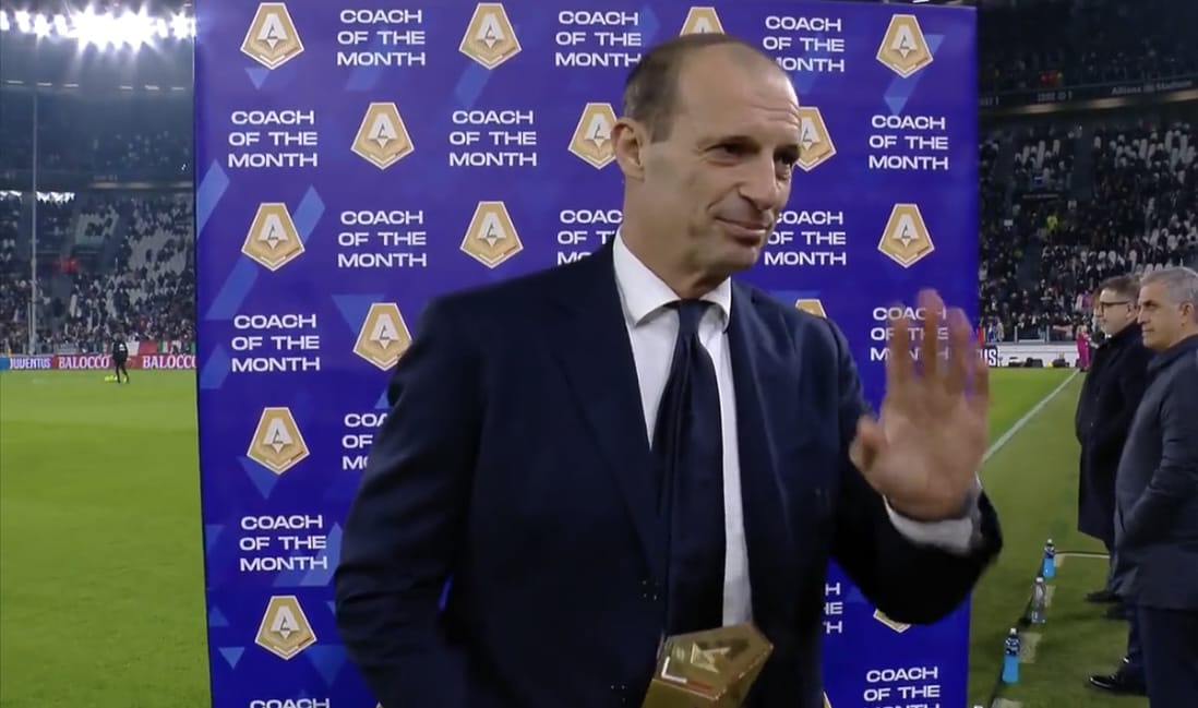 SerieA_Lawas's tweet photo. RESMI!!!

Juventus mendapat hukuman pengurangan 15 poin atas kasus pemalsuan laporan keuangan. https://t.co/apLslWuj6g