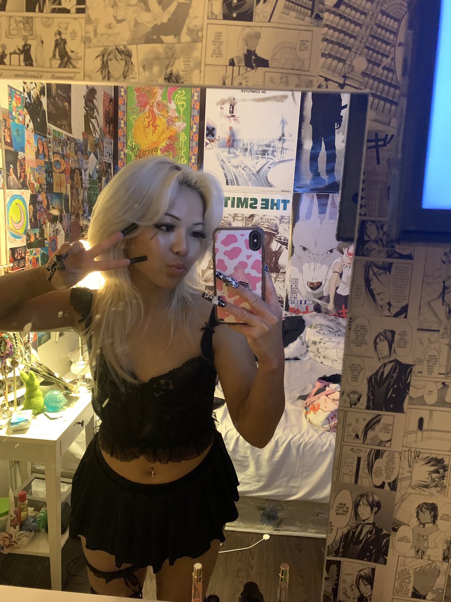 grapefairy444's tweet photo. subtronics fit 💋💋 https://t.co/l9u7m4HoHF