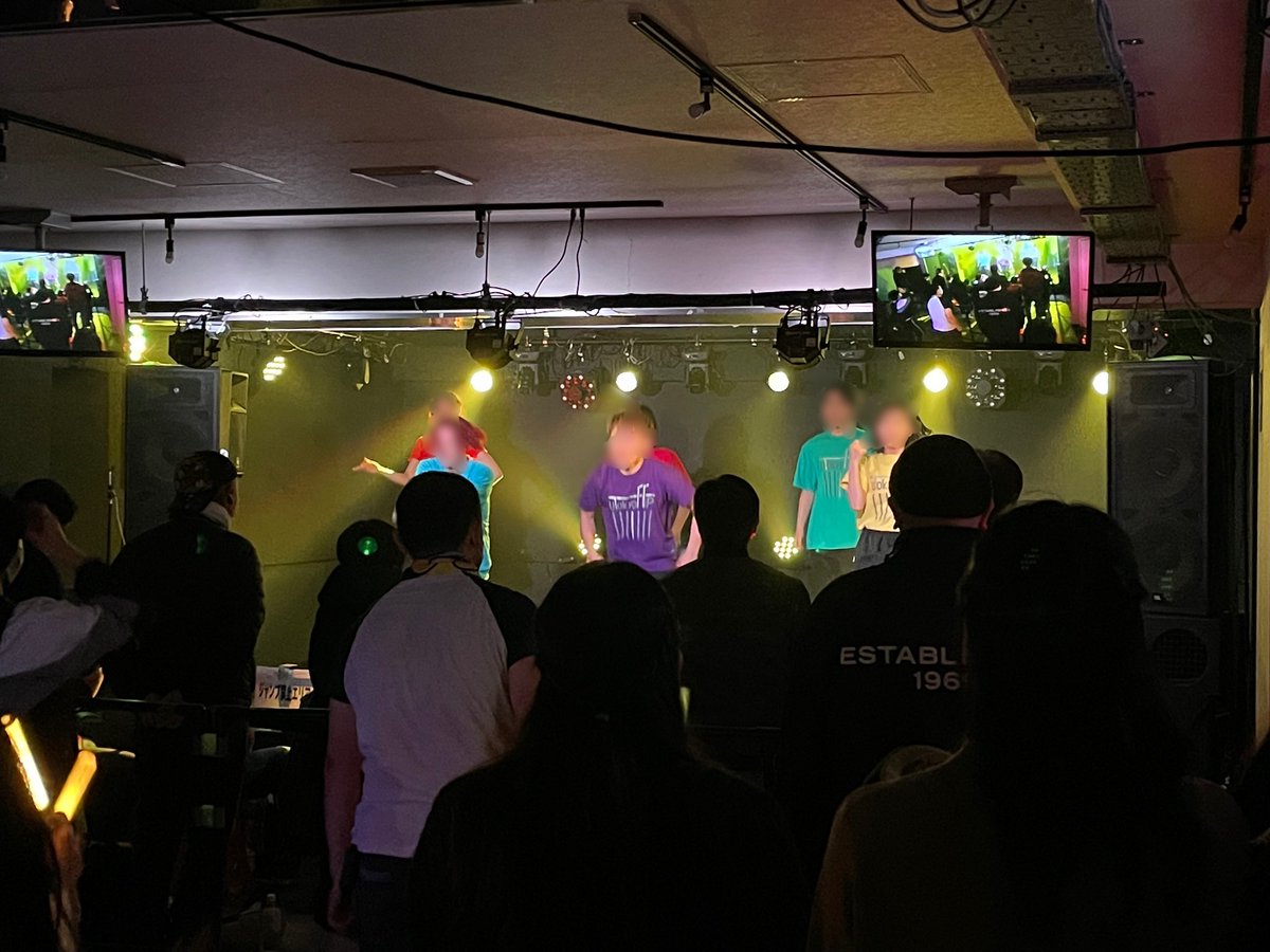 始まりました！！！トップバッター
モリモリマッチョ界隈さんです！