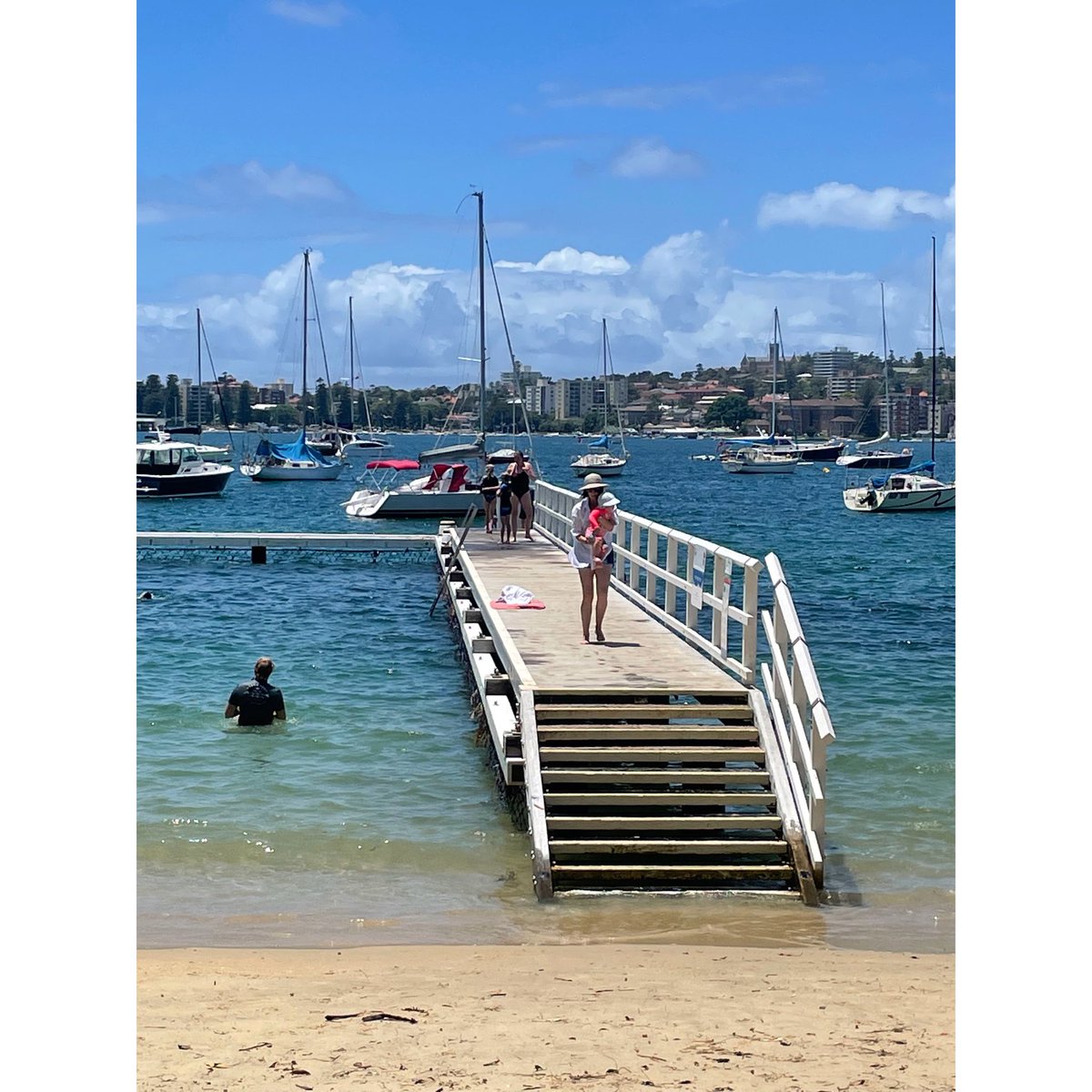 Let’s look at #harbourpools, like their kindred #oceanpools, essential #publicsydney - infrastructure to enjoy our climate & beautiful waterways.
Used to be more, & more spectacular pools around harbour foreshore.
With growing population & temperatures, high time for renaissance!