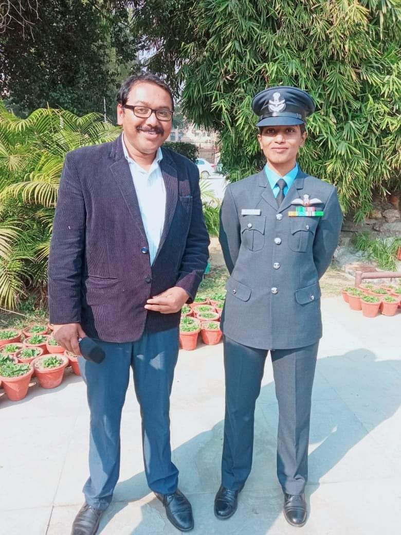 తెలుగు బిడ్డ Squadron Leader Sindhu Reddy will lead the Marching Contingent of Indian Air Force on #kartvyapath during #RepublicDay Parade on 26th January. 

Daughters of Mother India are scripting history every day and touching new heights. 

Hats off! 

#republicday2023