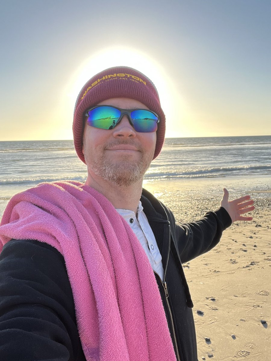 Mark Ellis tweet media