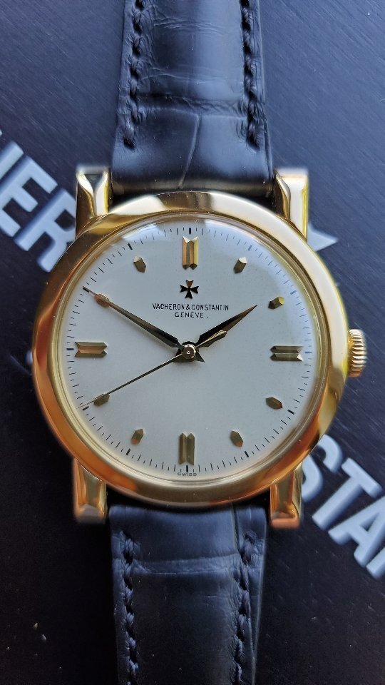 wristlife's tweet photo. A reference 4907 Chronomètre Royal from 1957 by @VacheronConstantin

Once again, please let me know if you enjoyed this reel and what, if anything, you would like to see.

✠

✠

#chronometer #vacheronconstantin #vintagevacheron #womw @audemarspiguet … https://t.co/5AWvYU0rvZ https://t.co/e0E7RsSXzy