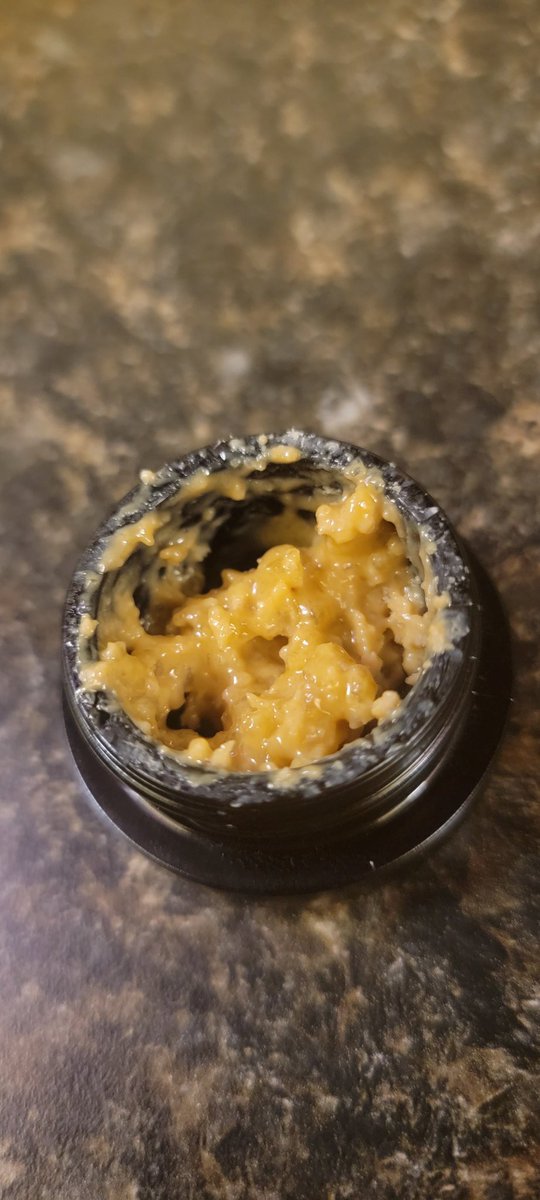 I did it again Apple Pie Live Diamond's from Altered Alchemy x Lemon OG Live Hash Rosin from yours truly 😁🔥 #Mmemberville #StonerFam #CannabisCommunity