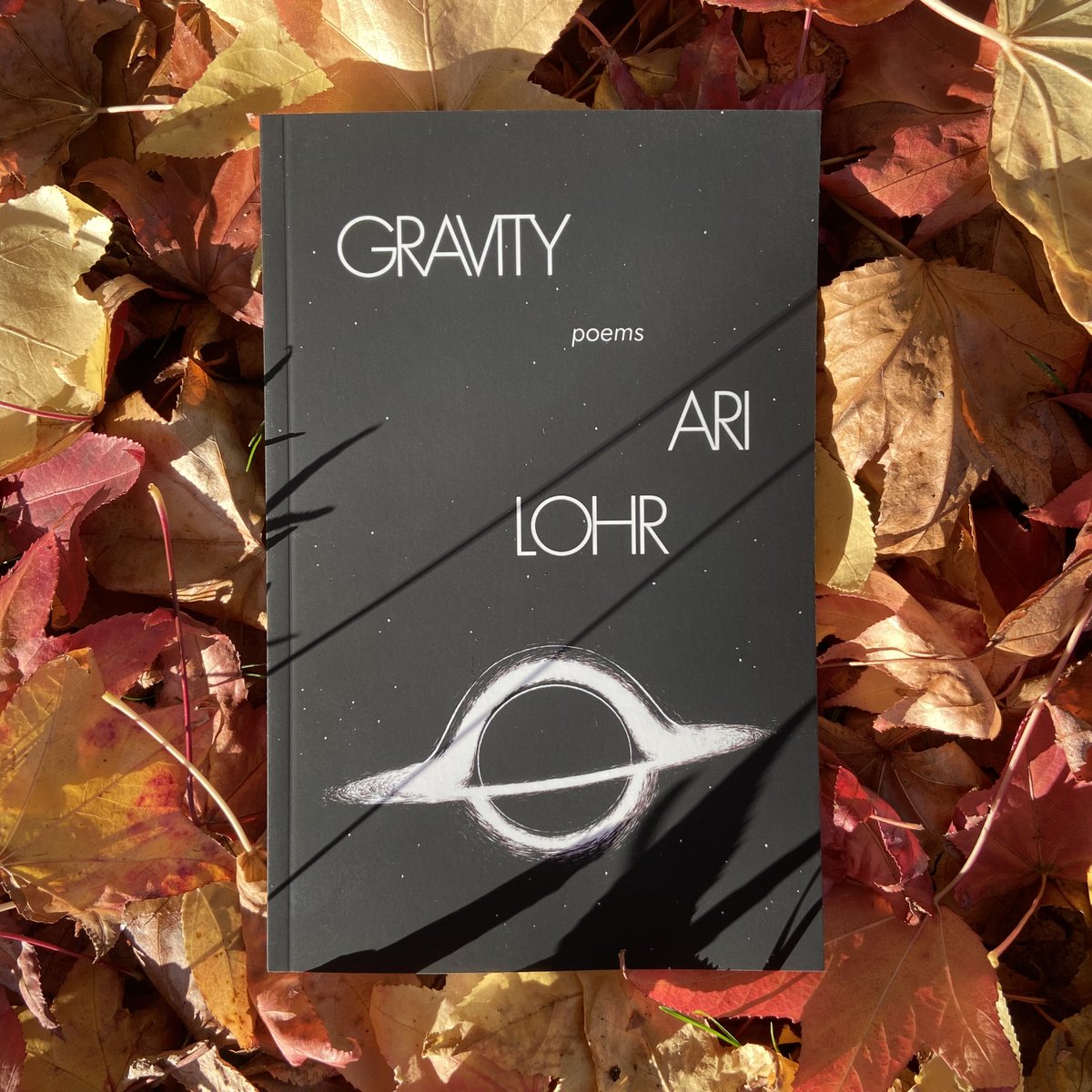 Aôthen Magazine (@aothenmagazine) on Twitter photo I'm thrilled to release an interview with @arilohr, the EIC of <a href="/JupiterReview/">The Jupiter Review</a> discussing their collection 'Gravity'!
The interview is a must read for anyone struggling to write about personal experiences or is interested in queer poetry 🧡🔆
Read now! bit.ly/3GPCVuc I'm thrilled to release an interview with @arilohr, the EIC of <a href="/JupiterReview/">The Jupiter Review</a> discussing their collection 'Gravity'!
The interview is a must read for anyone struggling to write about personal experiences or is interested in queer poetry 🧡🔆
Read now! bit.ly/3GPCVuc