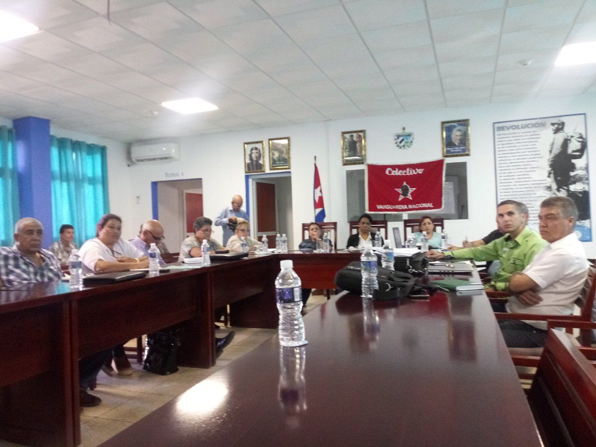 Visita este viernes viceprimera ministra Inés María Chapman la empresa Aguas Varadero junto a las autoridades del gobierno de Matanzas, exhorta a seguir trabajando para continuar avanza.
#aguasvaradero