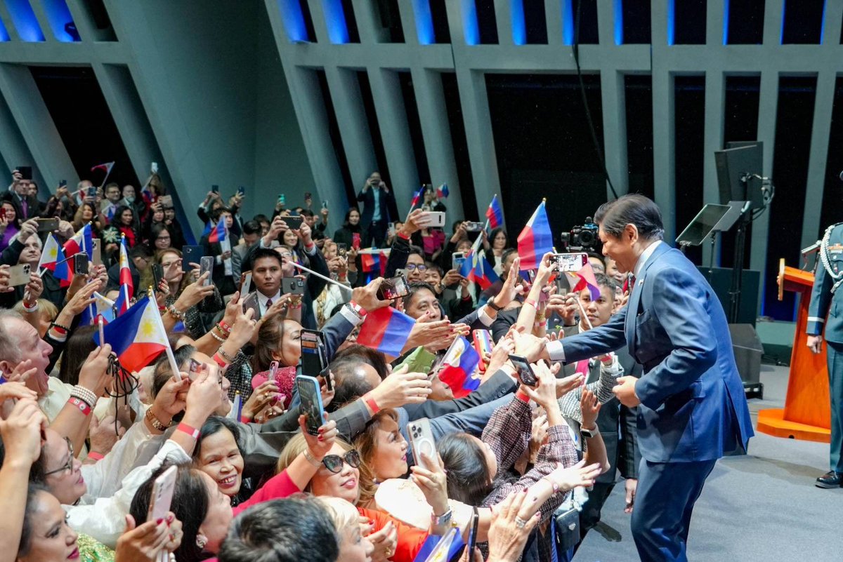 bongbongmarcos's tweet photo. Maraming salamat sa lahat ng dumalo sa ating Filcom event lalo na sa mga dumayo pa mula sa iba’t ibang lugar ng Europa. https://t.co/o13LqCoQaa