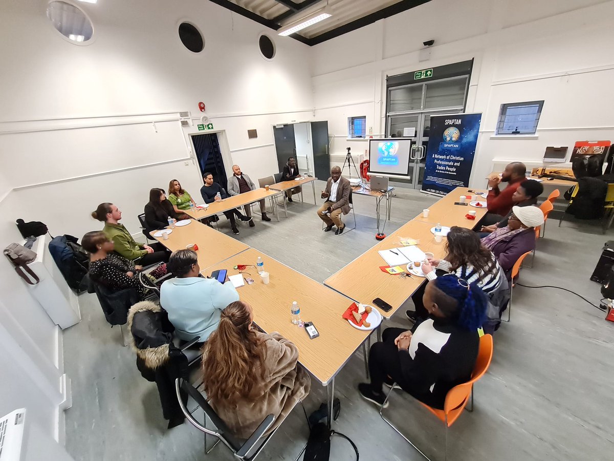 spaptan's tweet photo. Great energy during our last networking event. Looking forward to seeing you at the next event in February. Sign up at https://t.co/j4X2q6KzpH https://t.co/FzIwBxyx7G