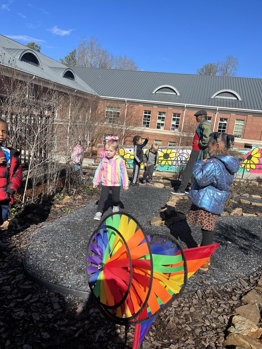 abbytriple's tweet photo. The weather this week was crazy but, that didn’t stop our winter fun. There is lots of joy that comes with https://t.co/7wq0ysy5dT day ever #utimaetelearningexperience @mabletones https://t.co/boBDxwJTkb