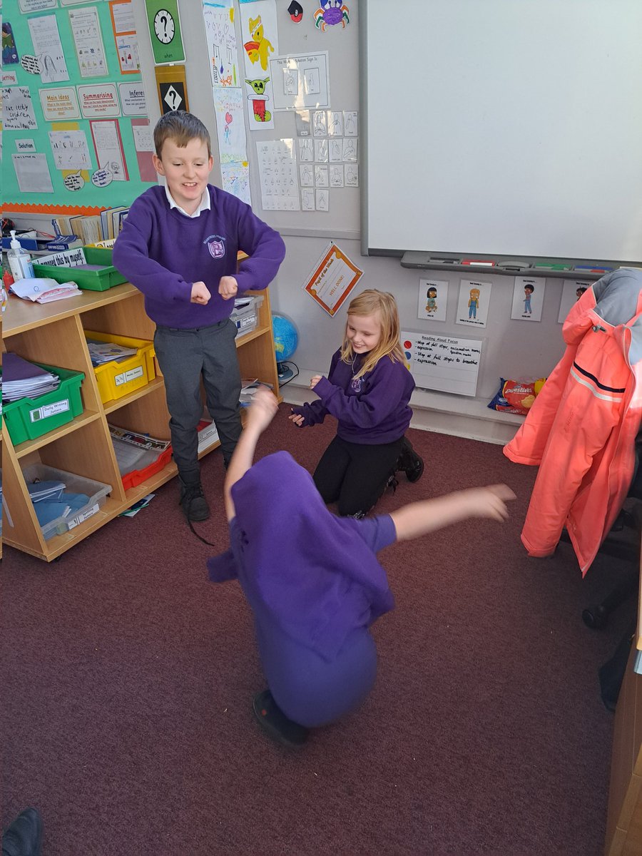 beanxMrsRowan's tweet photo. We read the story of Sleeping Beauty and acted out scenes from the story. We worked on using our body language, movements and facial expressions to show what was happening @DramaBps https://t.co/684tmKhILo
