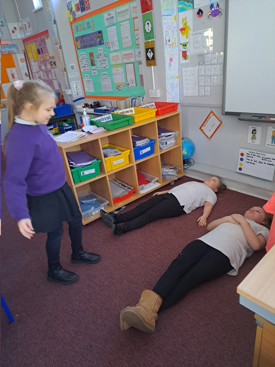 beanxMrsRowan's tweet photo. We read the story of Sleeping Beauty and acted out scenes from the story. We worked on using our body language, movements and facial expressions to show what was happening @DramaBps https://t.co/684tmKhILo