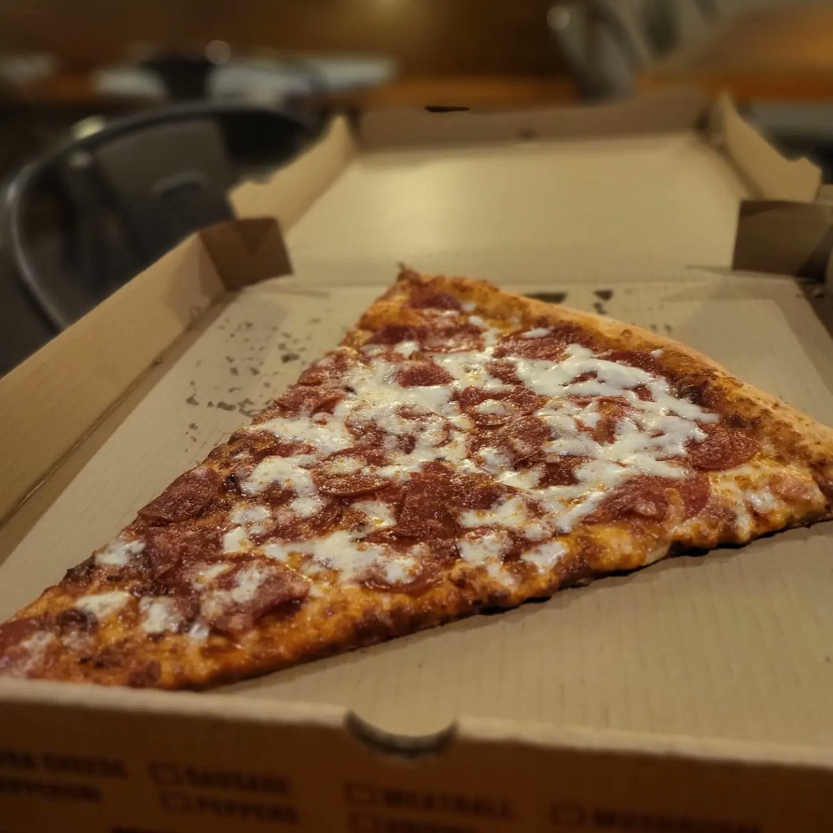 Boardroomdc's tweet photo. Tatiana Pizza is offering %20 off of carry out orders because they are awesome and we don't have a kitchen. Make your next slice a Jumbo one! #pizza #bringyourownfood #dupont #jumboslice ๐ https://t.co/MyjWCVByfv