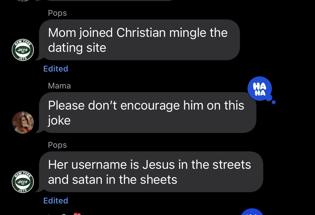 brookey_69's tweet photo. my dad only texts dad jokes in the group chat https://t.co/0ghr8iE2wp
