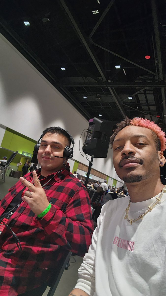 TKbreezy's tweet photo. Hopping on comms with @SenpaiSmash let's get it!
https://t.co/Ls7gAFvWCn https://t.co/0Ts0e1ots6
