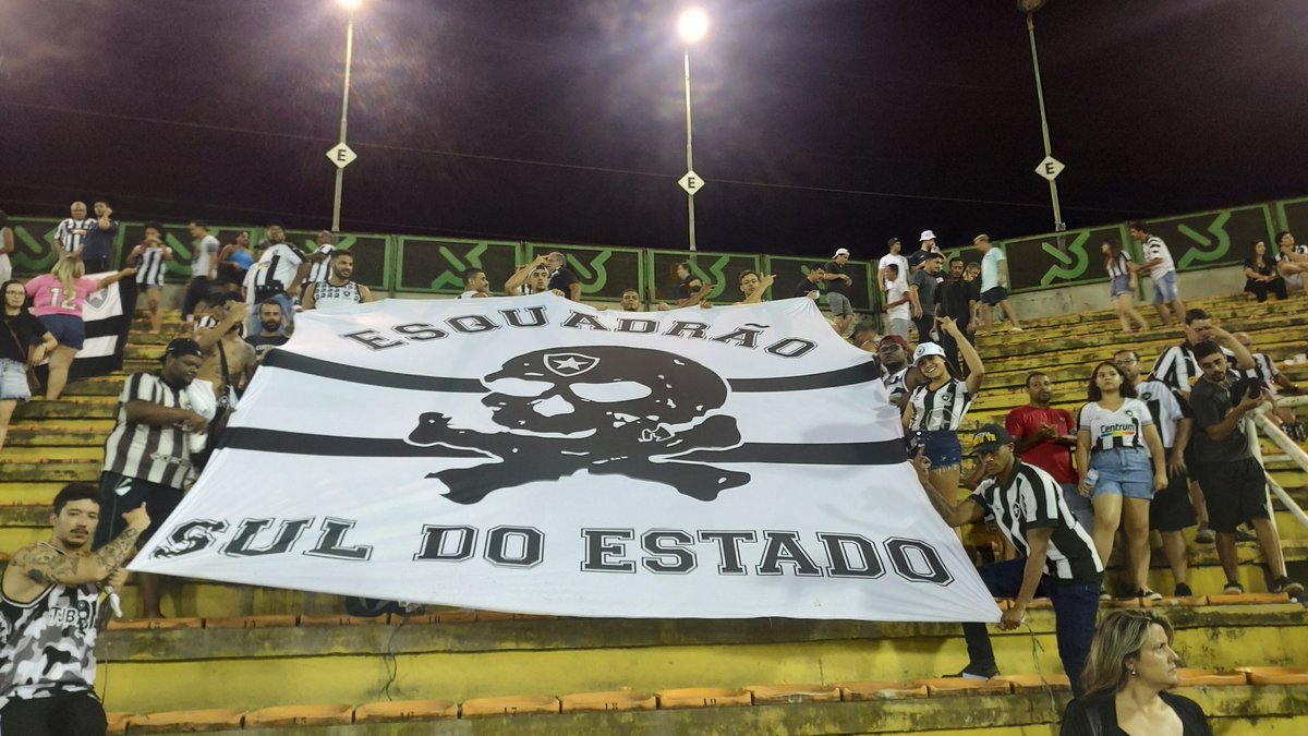 Agradecer a todos que marcaram presença na inauguração da nossa sede, um dia de muita felicidade para nós do sul do estado.
terminamos a noite com +3 pontos. ☠️

TJB-SUL DO ESTADO 
Já é ou já era 👊☠️

Desde 2007 

<a href="/JovemdoBotafogo/">TJB - Torcida Jovem</a>