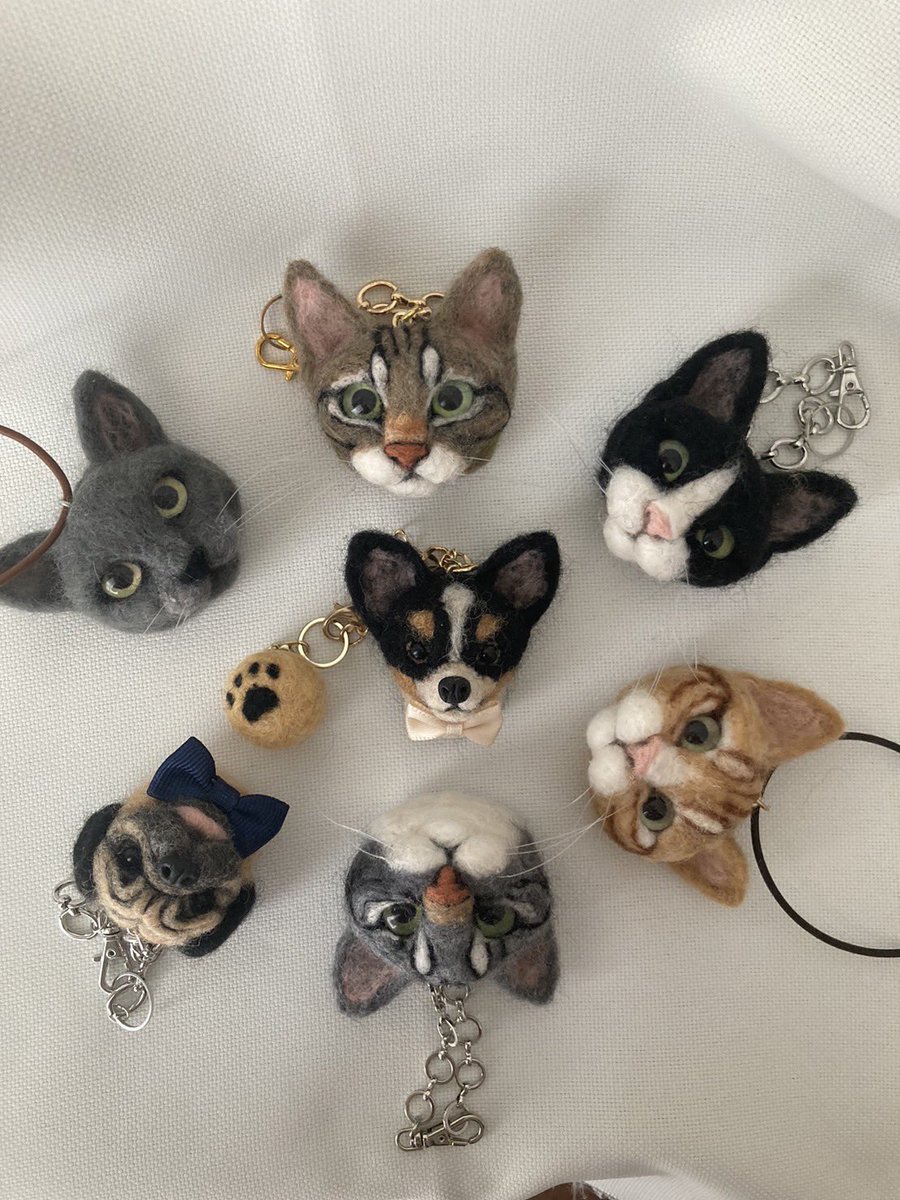 ranneedlefelt's tweet photo. 寒いですが、お天気で良かったです！
本日はよろしくお願いいたします♪

イベント限定アイテムのキーホルダー
お迎えお待ちしてます(*'-'*)

#羊毛フェルト
#hmj2023 
#hmj_fes 
#ハンドメイドジャパンフェス https://t.co/M8kgYyCdGA