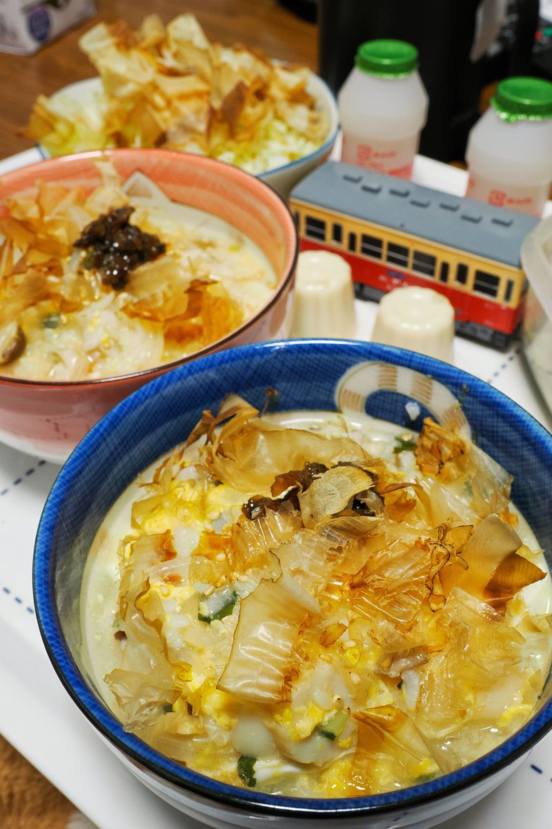 inemuri604's tweet photo. 今日の朝食はお雑炊～
ご飯は100gしか無かったので、マロニー入れて嵩ましして二人で半分こして頂きまする～
#おうちごはん
#おうちごはん𓎩𓌉𓇋 
#OLYMPUS
#omsystem
#om1
#1240pro https://t.co/q7eLx2ccF2