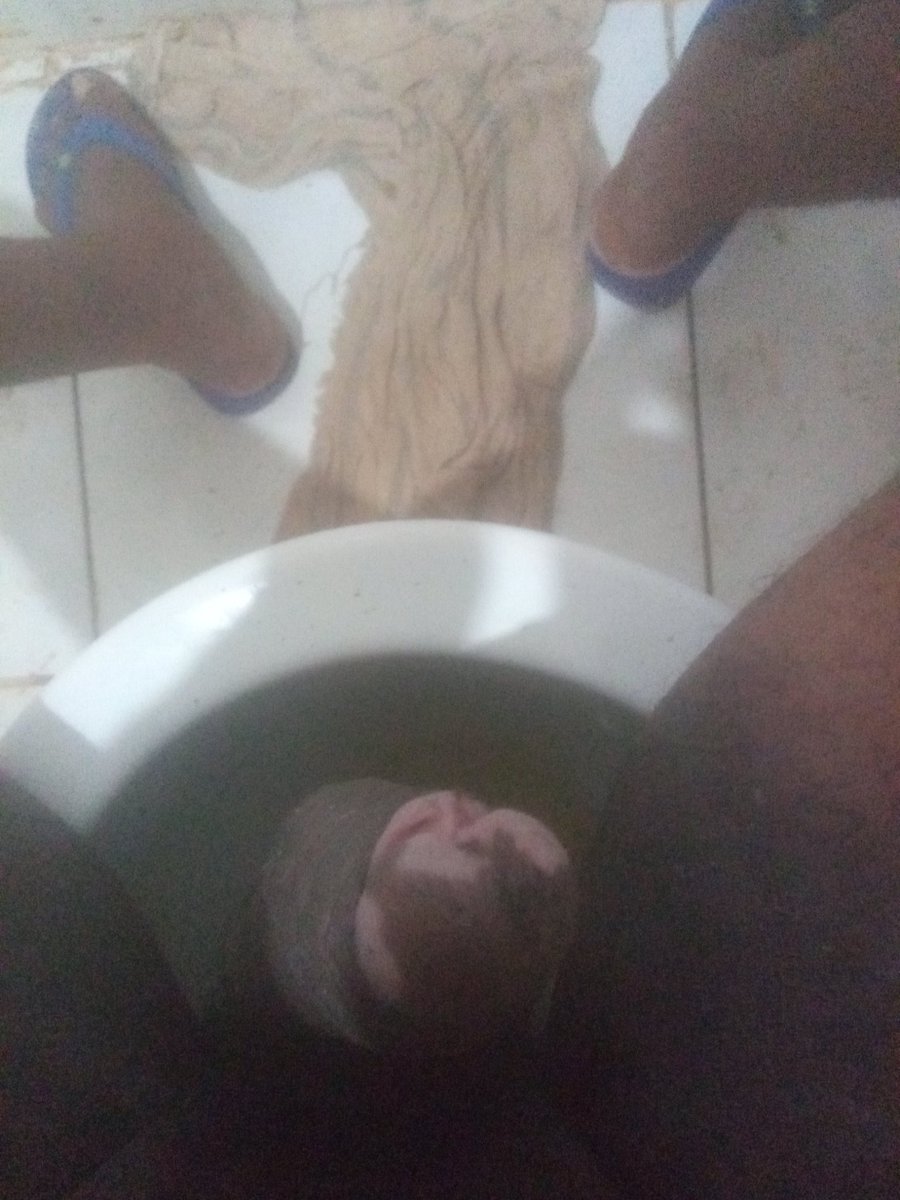 ChrisNego1's tweet photo. @trouxapoa oe putinha tu quer vitamina de rola na garganta faz um pix gostoso aí para mim https://t.co/NYtEvlrcmf