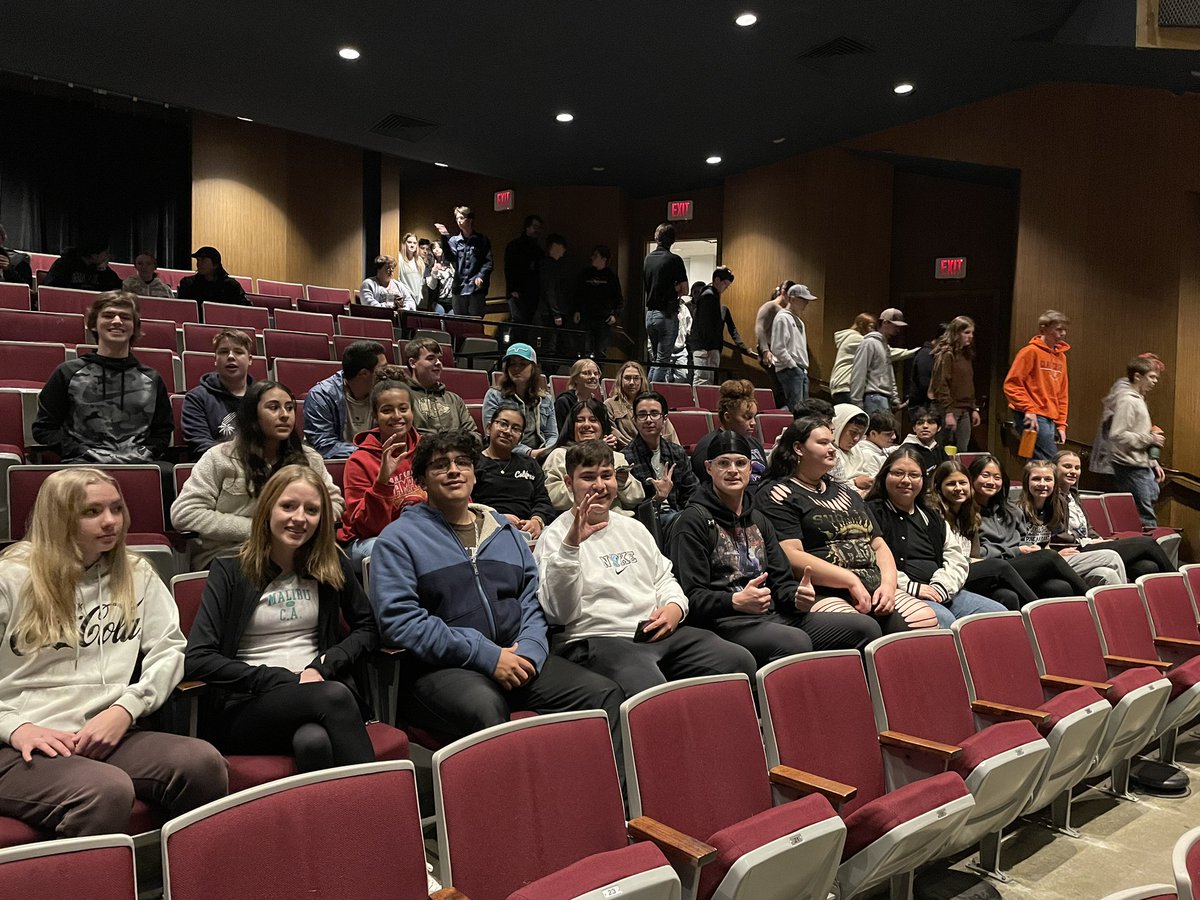 GardenCityBands's tweet photo. Concert Band Clinic 2023. These kids are ready and excited!!!#gcbuffpride @GCHSArtsandComm https://t.co/JesaC5Pmop