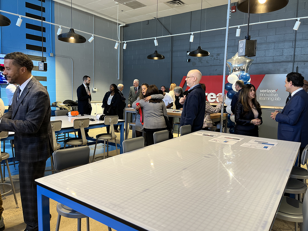 Today, the doors of a new <a href="/Verizon/">Verizon</a> Innovative Learning Lab officially opened at <a href="/NBMSzebras/">NBMS</a> in New Brunswick, NJ! The lab features state-of-the art technology to let students and teachers get hands-on experience with new &amp; emerging technology. #EducationEquity <a href="/EntrepreneurASU/">Edson Entrepreneurship + Innovation Institute</a>